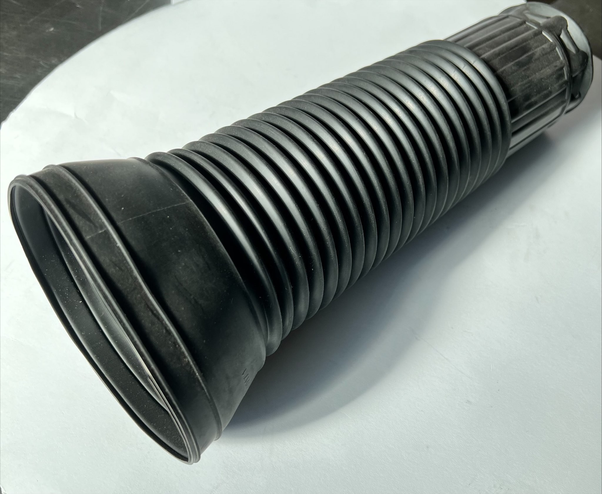 Front air spring Dust cover, 4E0039FCT